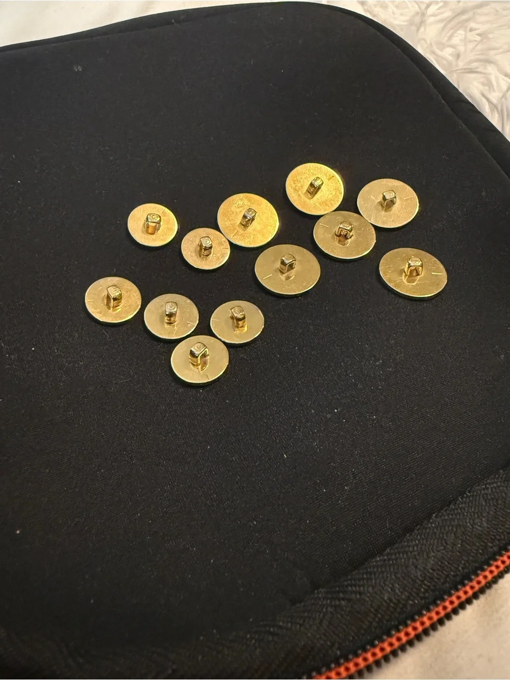 Burberry London Set Of 12 Gold Toned Buttons 2 Sizes For Blazer